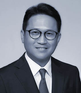 Black and White Photo of Alex Kim